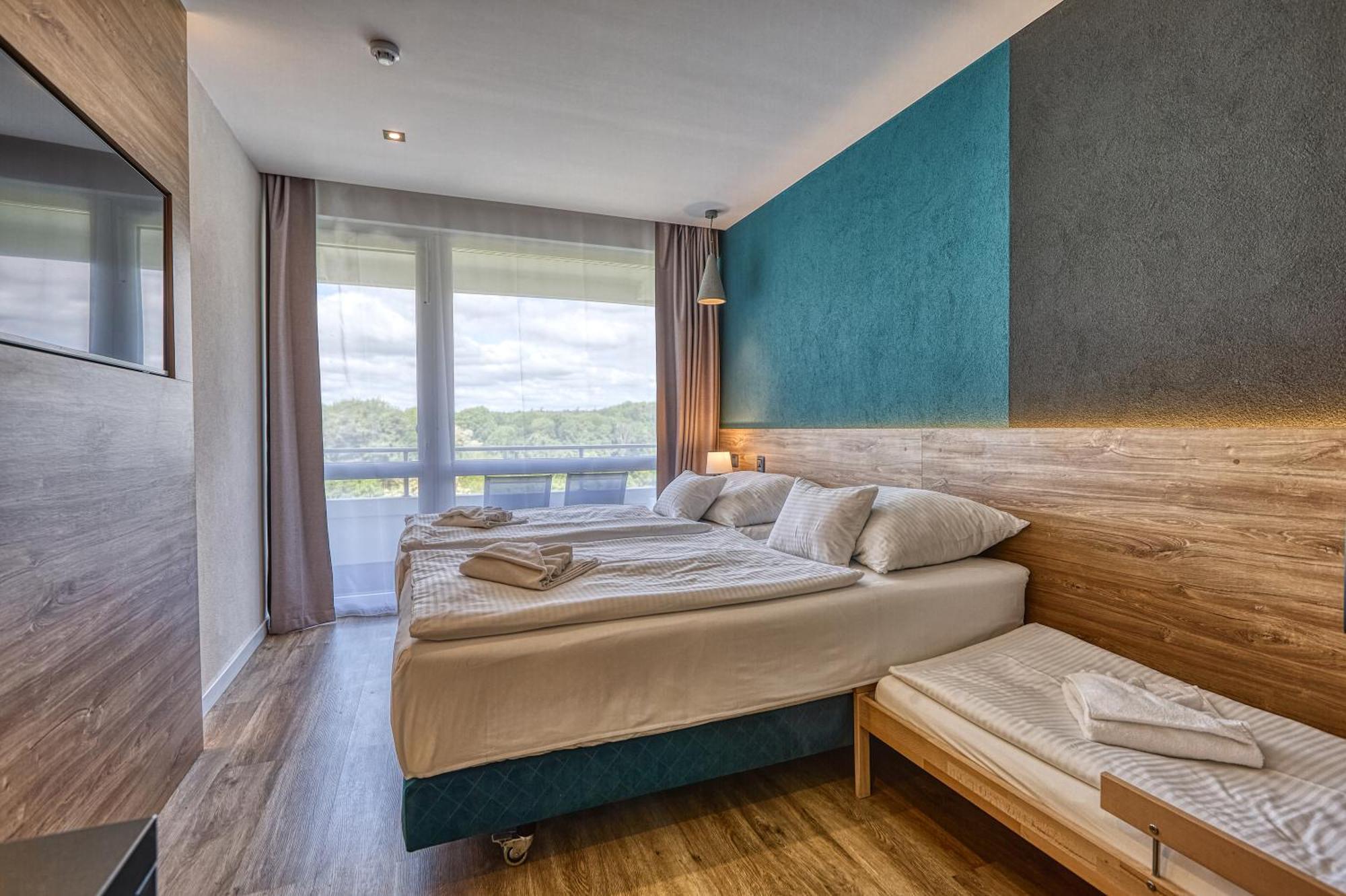 Hotel Szieszta Σόπρον Εξωτερικό φωτογραφία
