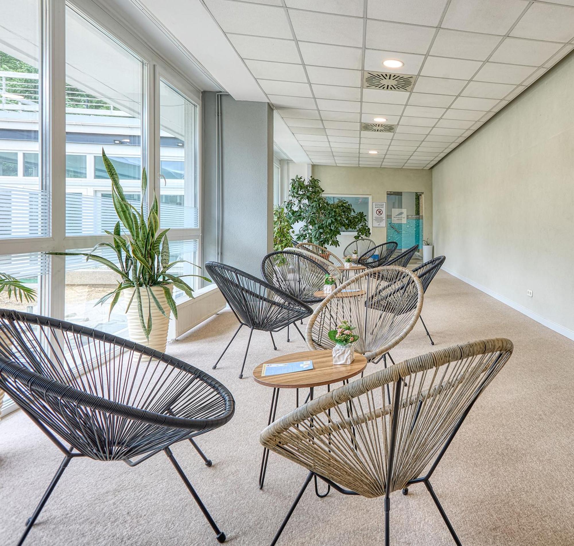 Hotel Szieszta Σόπρον Εξωτερικό φωτογραφία
