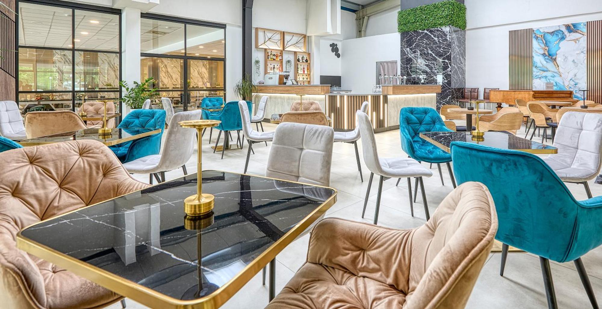 Hotel Szieszta Σόπρον Εξωτερικό φωτογραφία